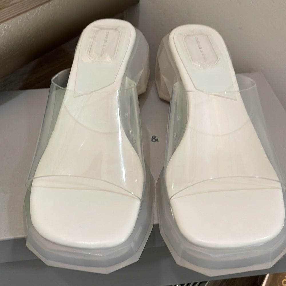 Brandnew Charles&Keith Open Toe Mules - Picture 2 of 6